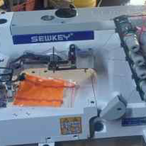 NEW SEWKEY Industrial Flatlock Sewing Machine Package